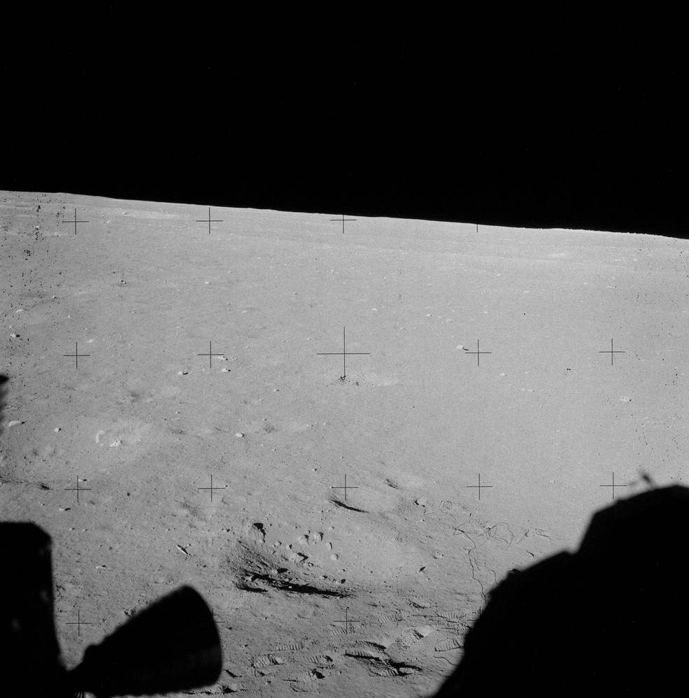 apollo_12_post_eva2_from_cdr_window