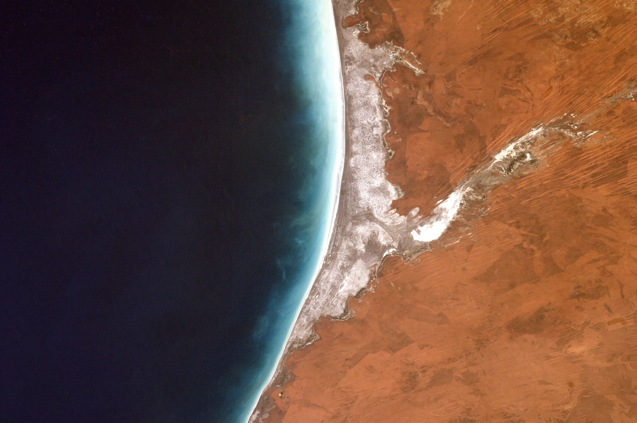 Taken from the International Space Station (ISS) by the EarthKAM camera, this nadir (straight-down) photograph shows Australia’s famed Eighty Mile Beach. Despite its name, the beach is 140 miles (220 kilometers) long.